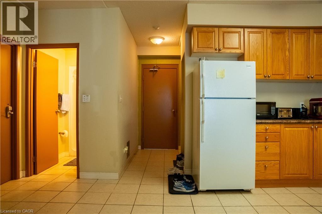 Photo 9 of 253 Lester Street Unit 402, Waterloo ON