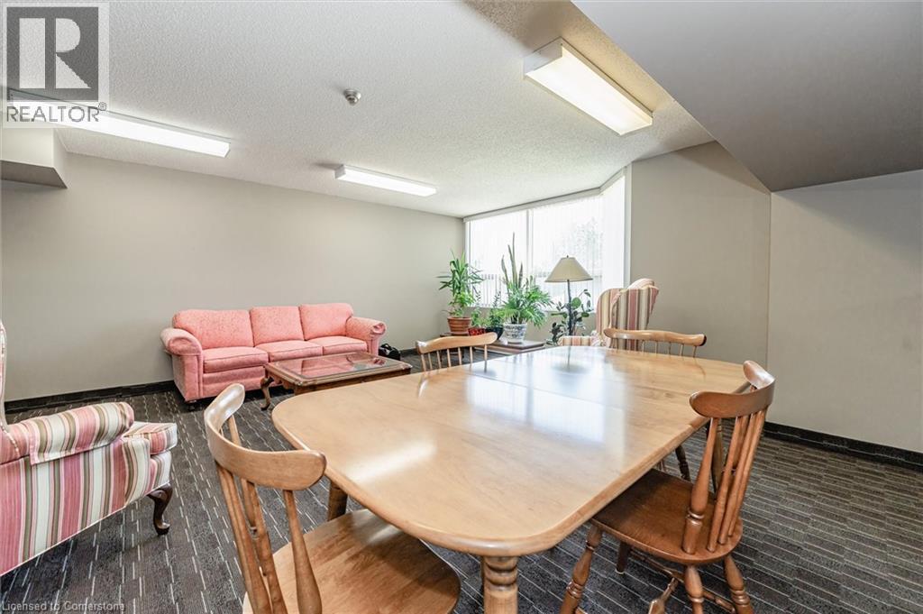 Photo 31 of 35 Green Valley Drive Unit 402, Kitchener ON