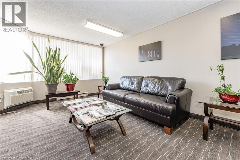Photo 22 of 35 Green Valley Drive Unit 402, Kitchener ON