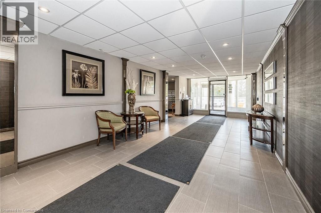 Photo 10 of 35 Green Valley Drive Unit 402, Kitchener ON