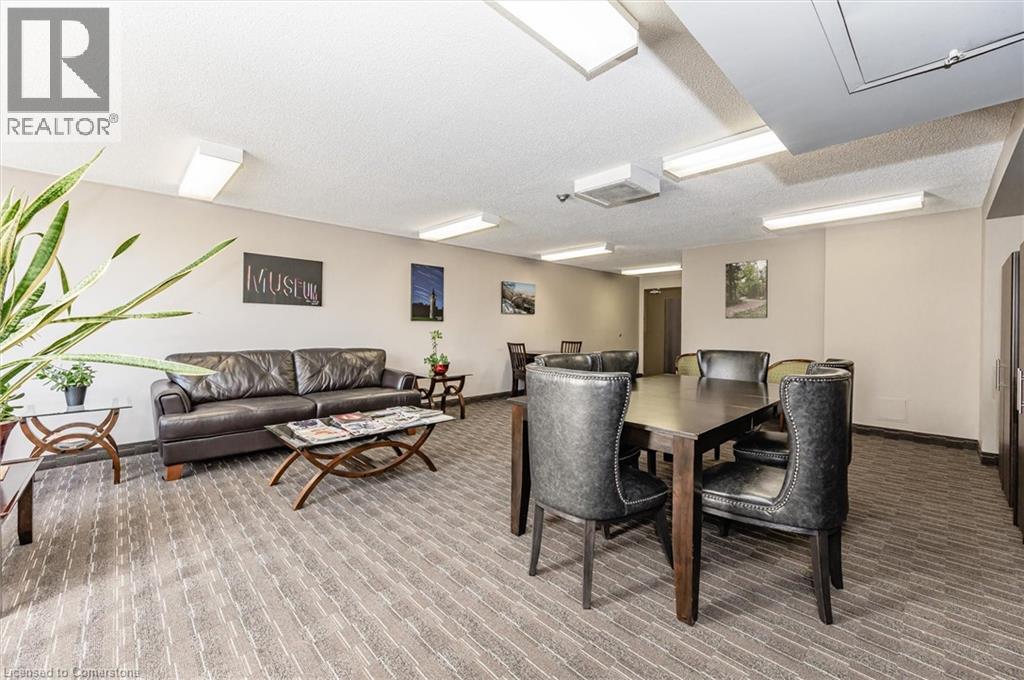 Photo 8 of 35 Green Valley Drive Unit 402, Kitchener ON