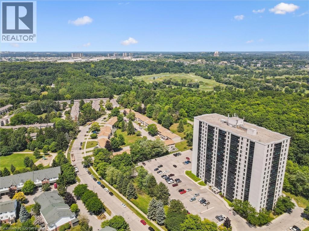 Photo 44 of 35 Green Valley Drive Unit 402, Kitchener ON