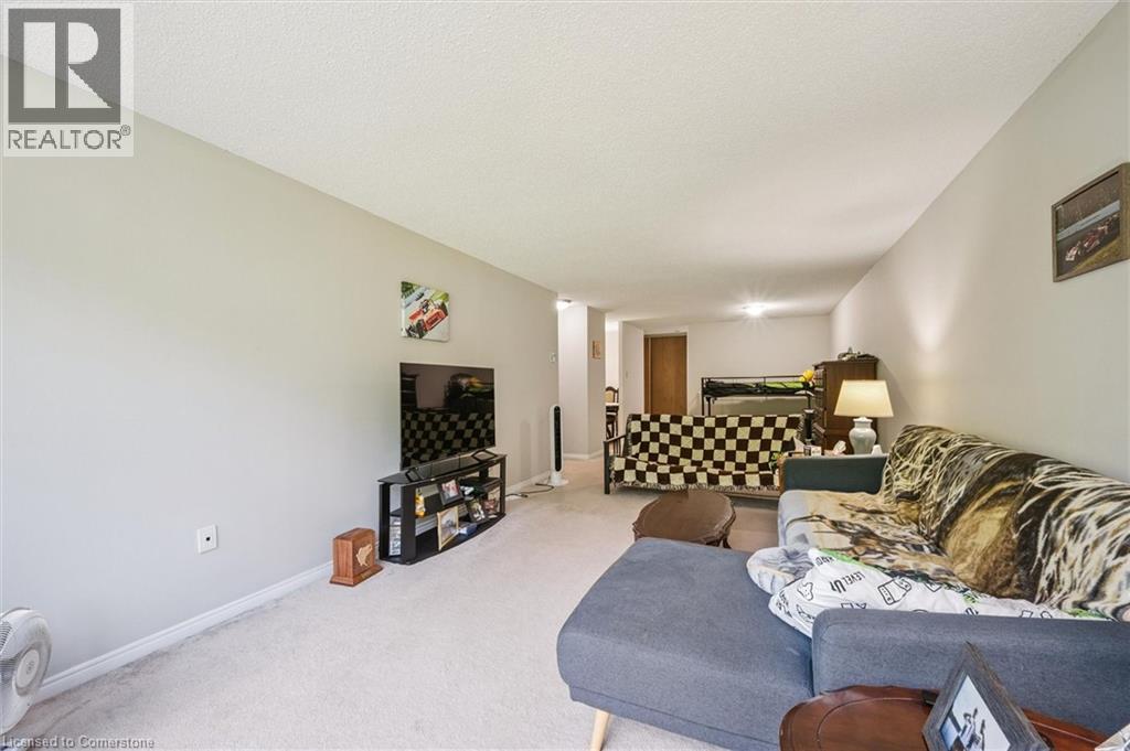 Photo 2 of 35 Green Valley Drive Unit 402, Kitchener ON