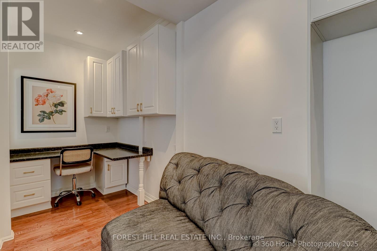 Photo 29 of 379 Huron Street, Toronto ON