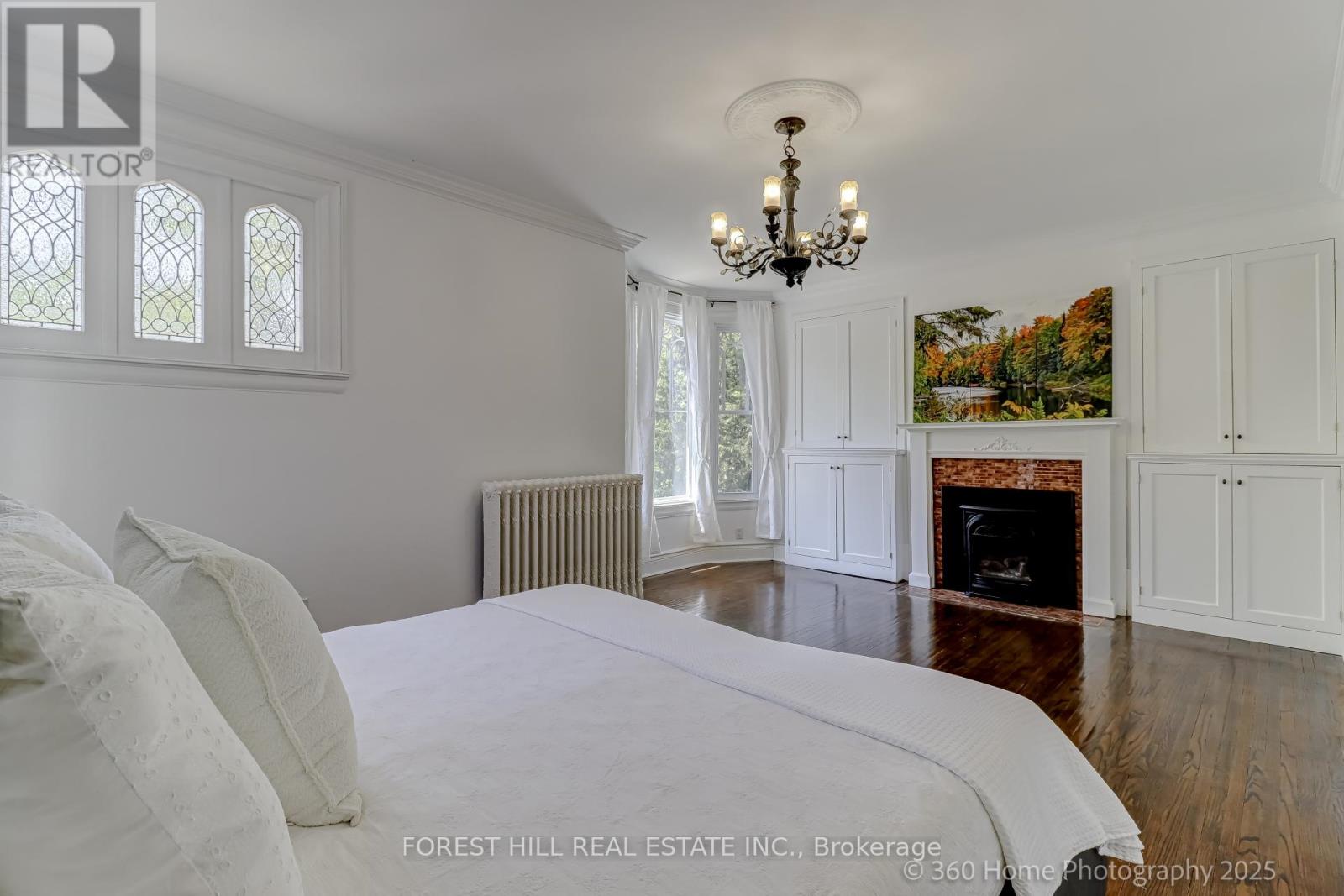 Photo 32 of 379 Huron Street, Toronto ON