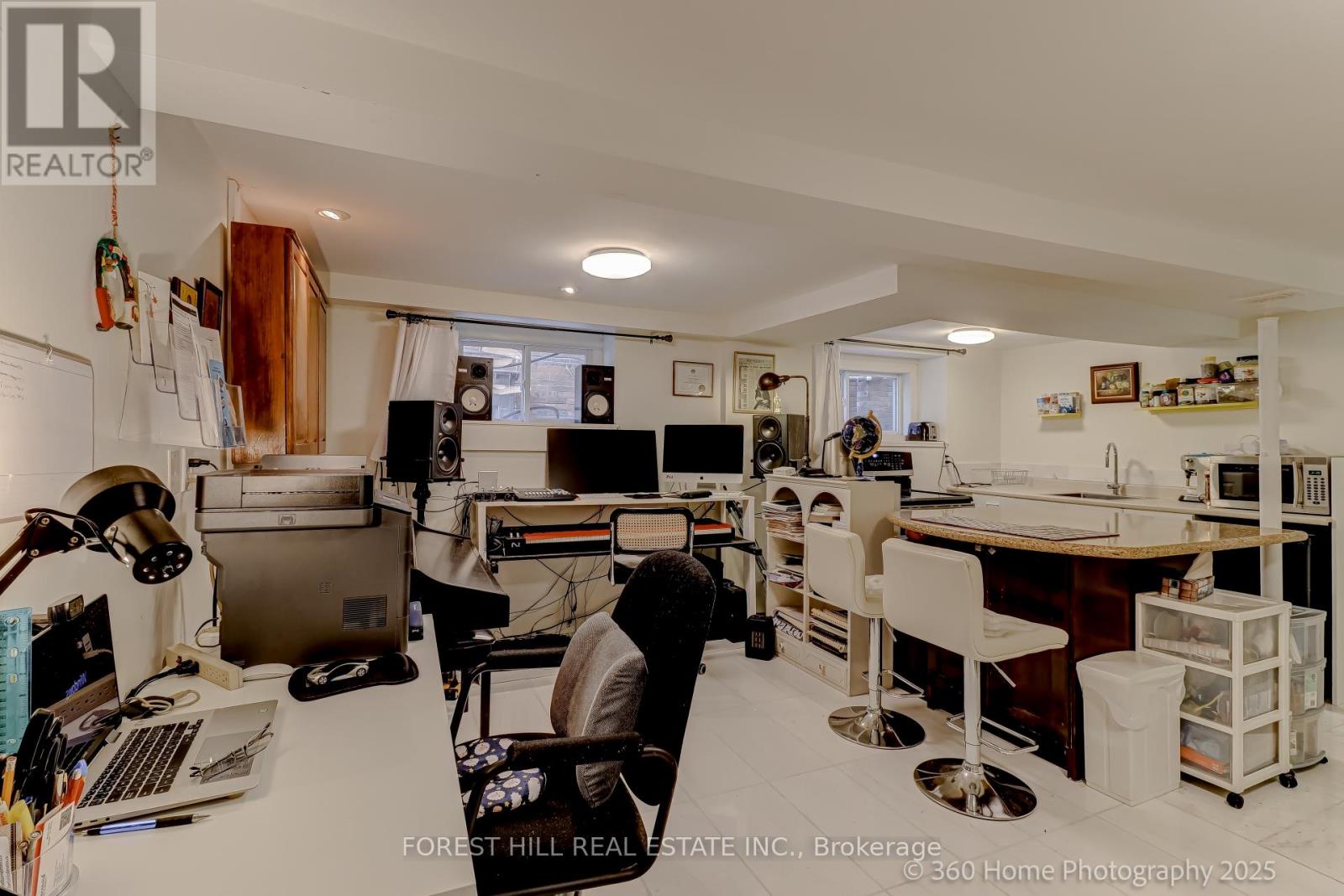 Photo 24 of 379 Huron Street, Toronto ON