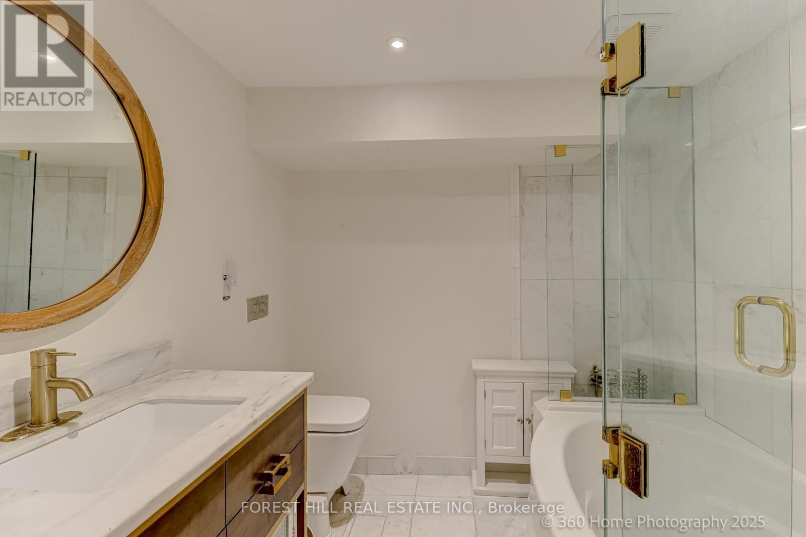 Photo 25 of 379 Huron Street, Toronto ON