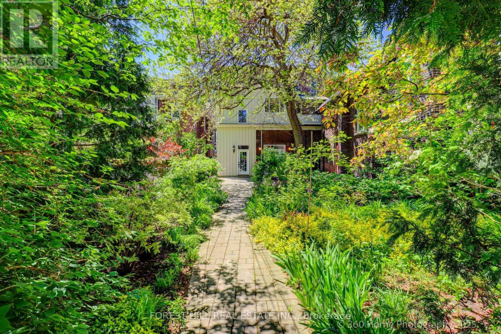 Photo 12 of 379 Huron Street, Toronto ON
