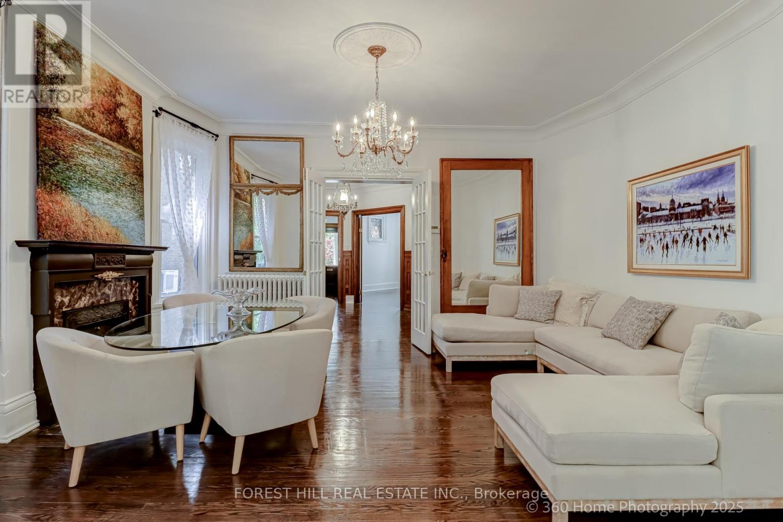 Photo 4 of 379 Huron Street, Toronto ON