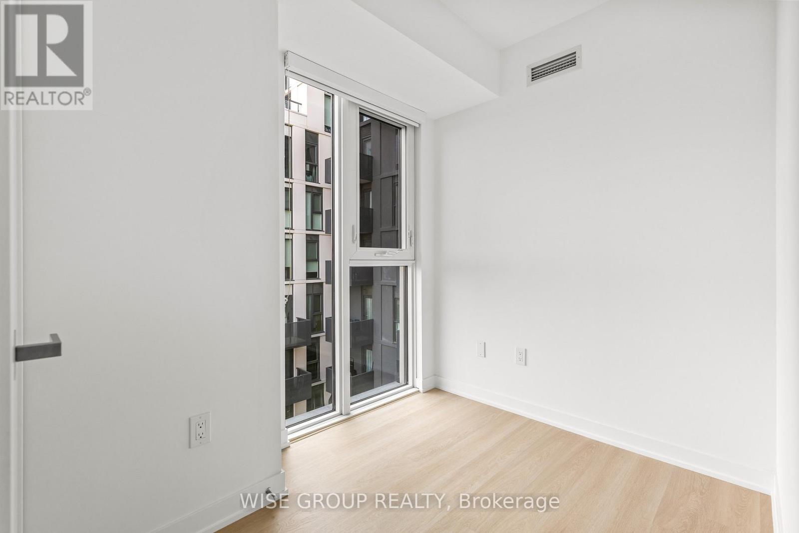 Photo 10 of 607 500 Wilson Avenue, Toronto ON