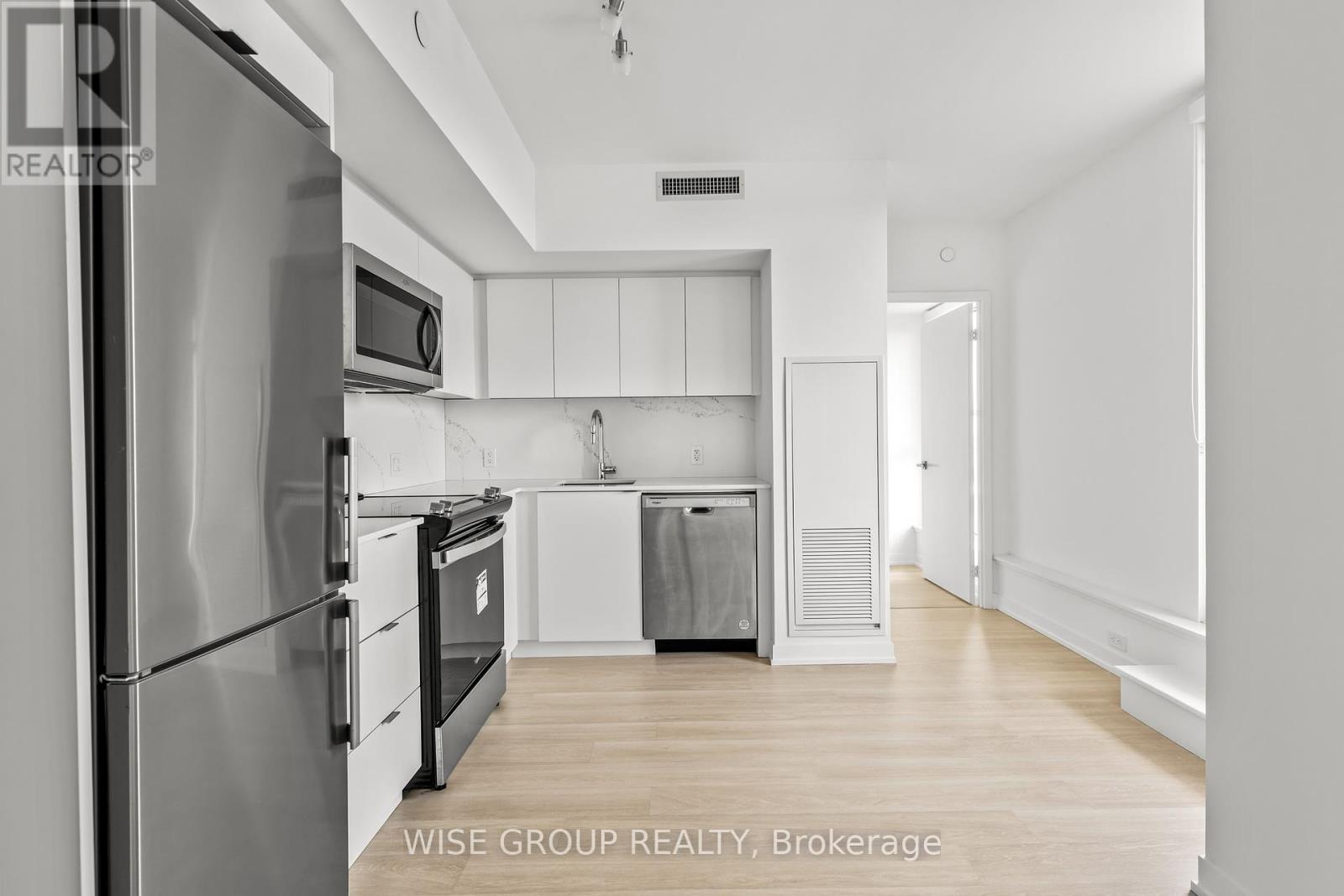 Photo 25 of 607 500 Wilson Avenue, Toronto ON