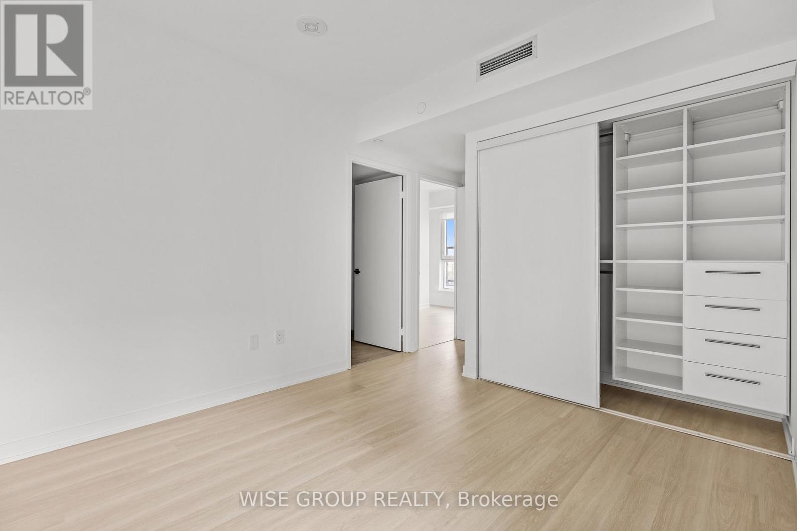 Photo 11 of 607 500 Wilson Avenue, Toronto ON