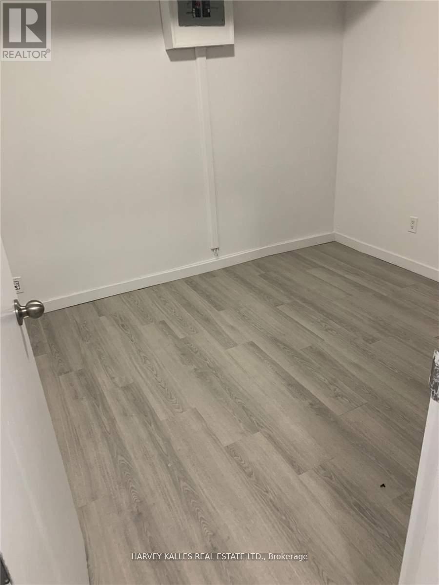 Photo 3 of Main 2 881 St Clair Avenue W, Toronto ON