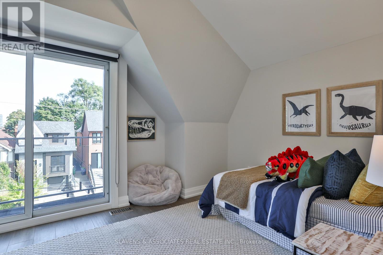 Photo 18 of 52 Shields Avenue, Toronto ON