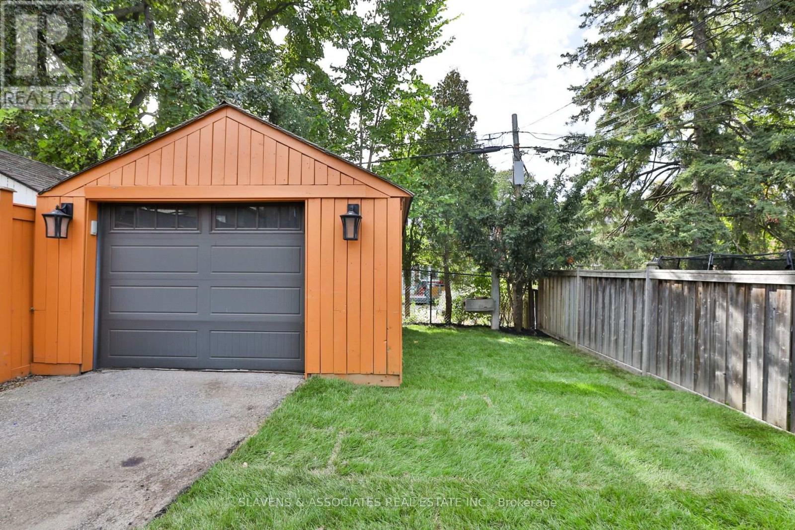 Photo 12 of 52 Shields Avenue, Toronto ON