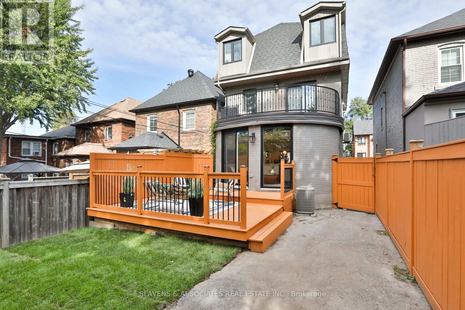 Photo 30 of 52 Shields Avenue, Toronto ON