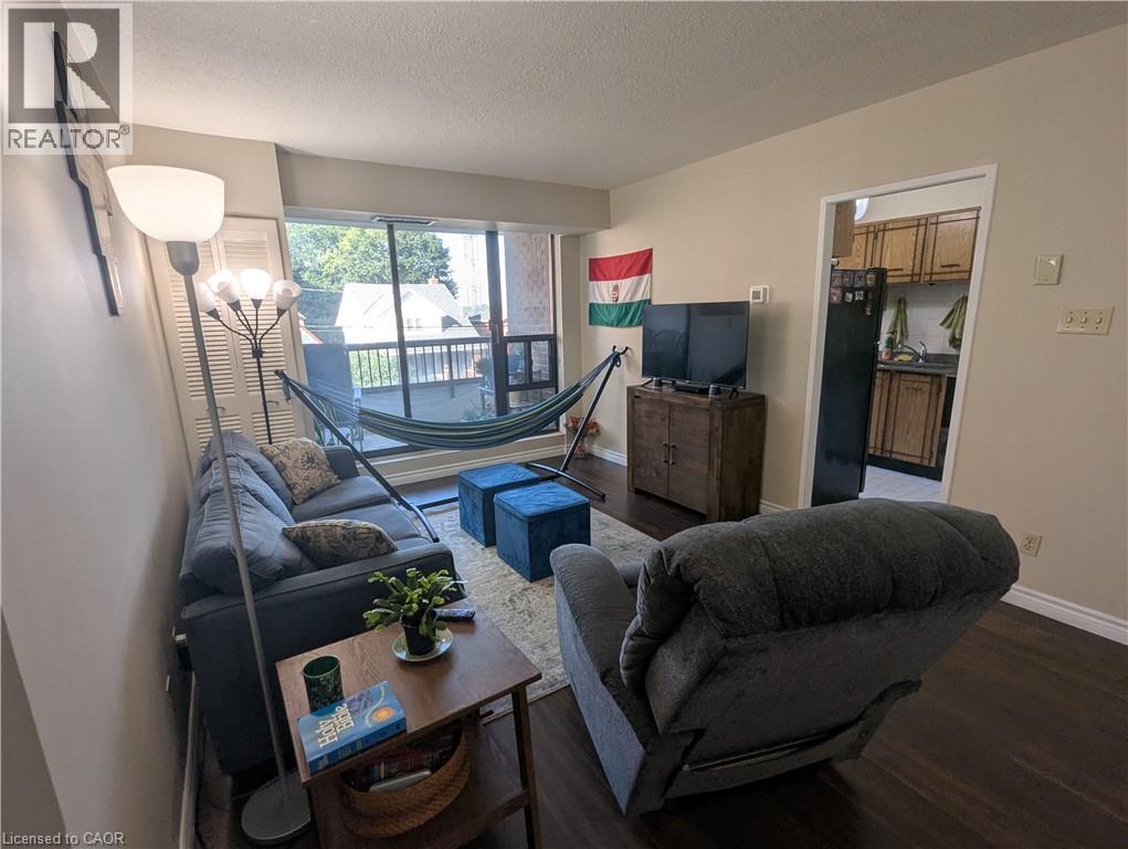Photo 4 of 81 Church Street Unit 201, Kitchener ON