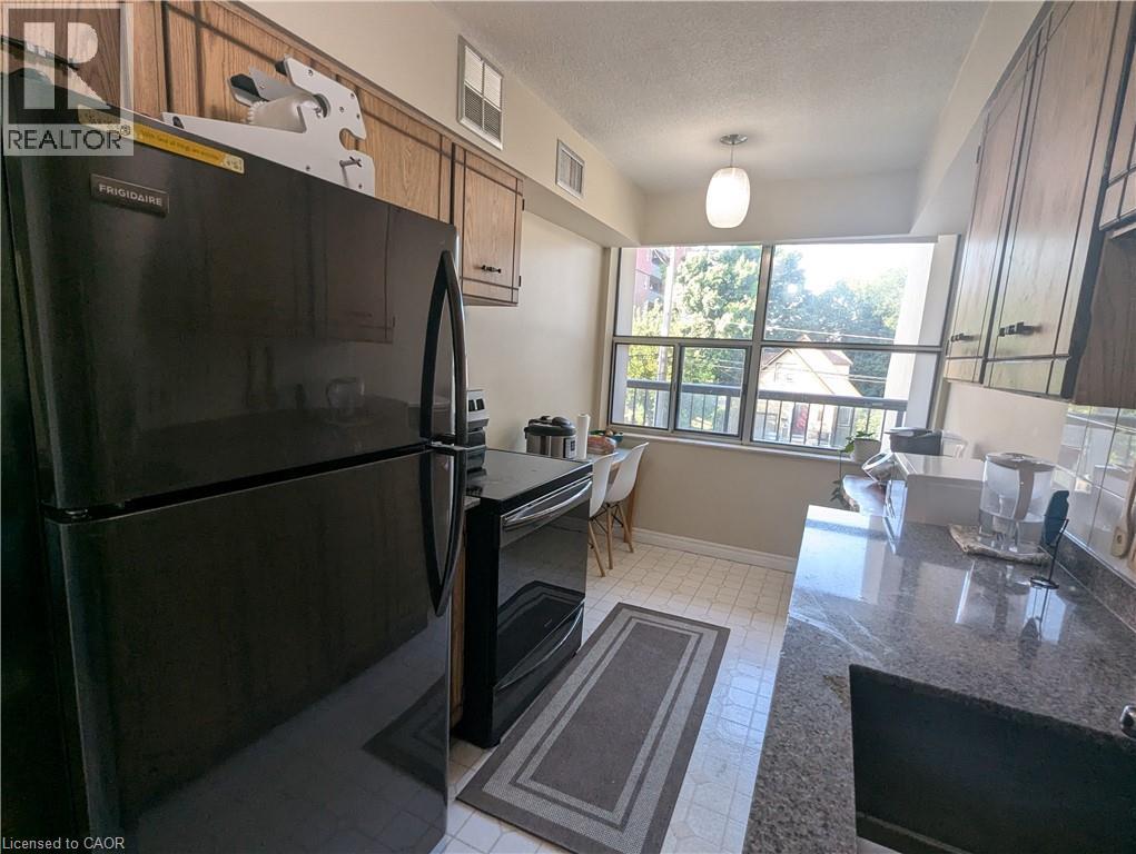 Photo 18 of 81 Church Street Unit 201, Kitchener ON