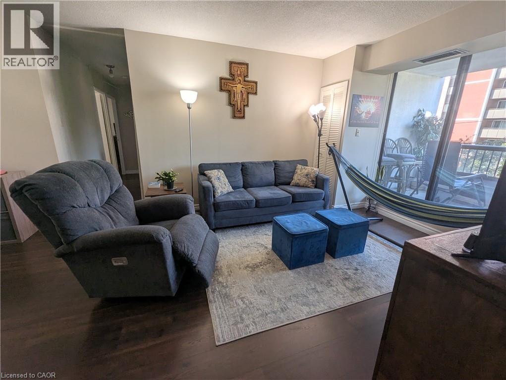 Photo 9 of 81 Church Street Unit 201, Kitchener ON