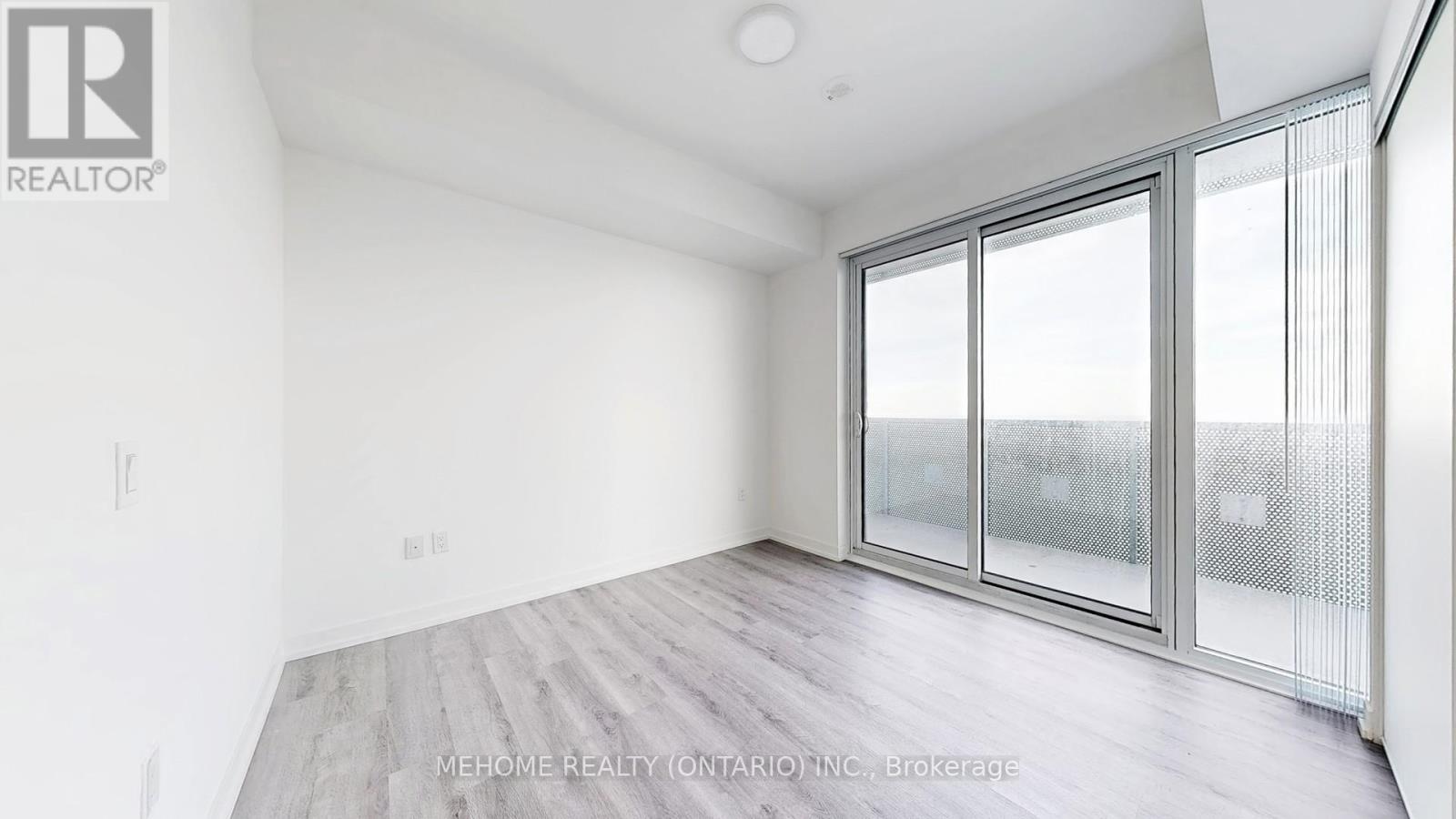 Photo 12 of 7309 138 Downes Street, Toronto ON