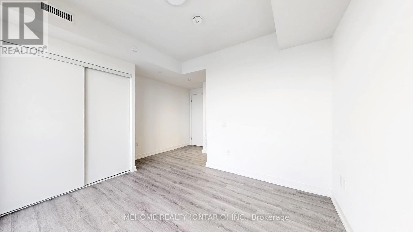 Photo 26 of 7309 138 Downes Street, Toronto ON