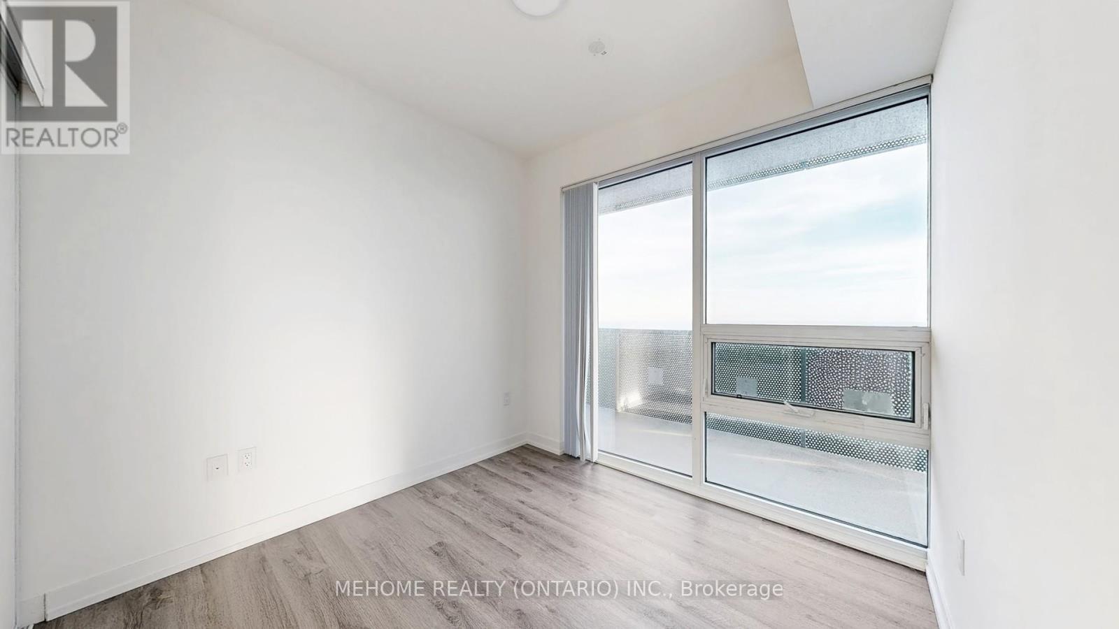 Photo 40 of 7309 138 Downes Street, Toronto ON