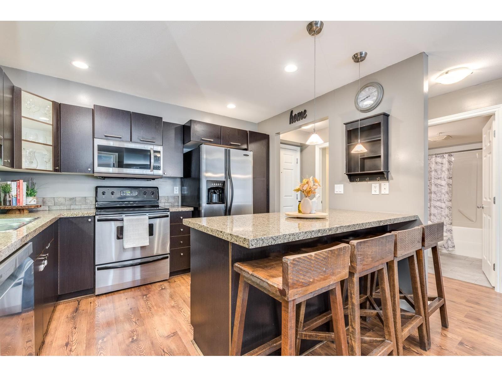 Photo 12 of 114 5438 198 Street, Langley BC