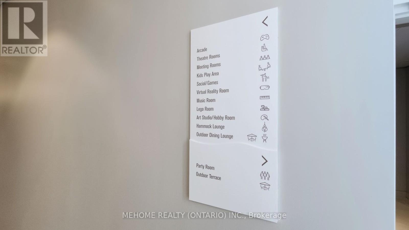 Photo 9 of 7309 138 Downes Street, Toronto ON