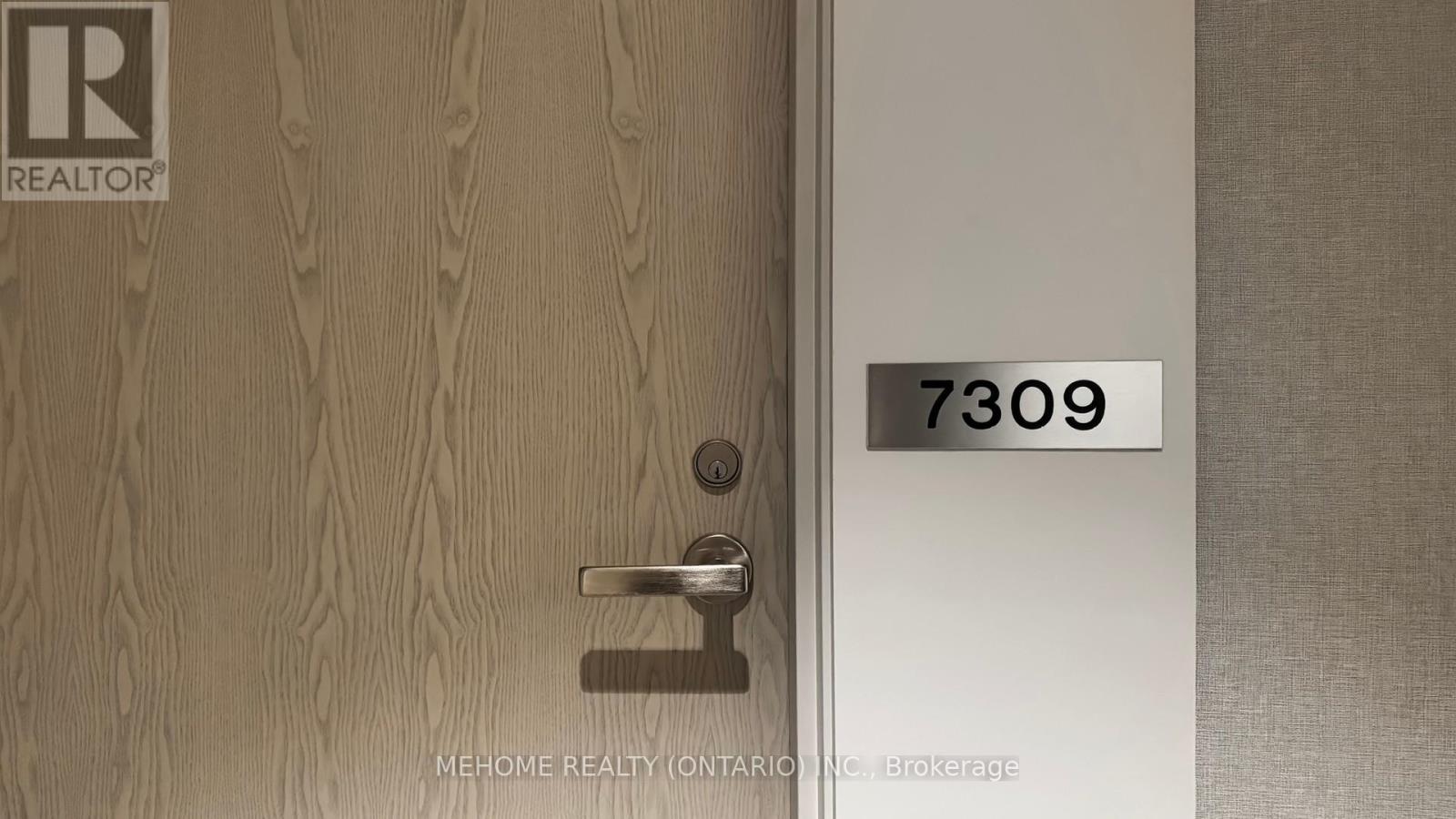 Photo 34 of 7309 138 Downes Street, Toronto ON