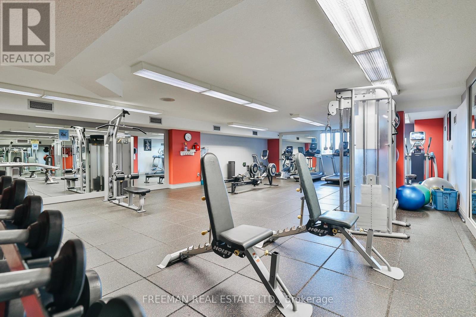 Photo 24 of 204 360 Bloor Street E, Toronto ON