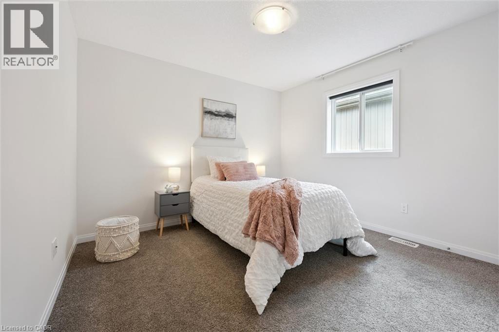 Photo 7 of 605 Montpellier Drive Unit B, Waterloo ON