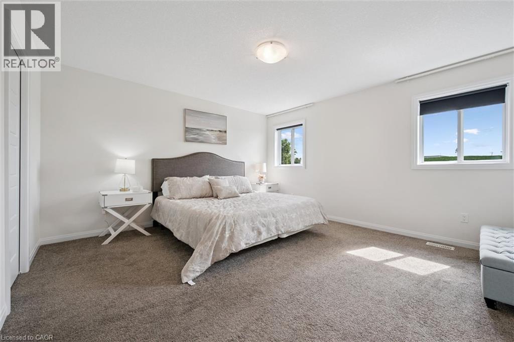 Photo 12 of 605 Montpellier Drive Unit B, Waterloo ON