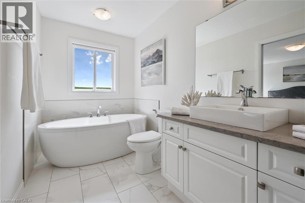 Photo 36 of 605 Montpellier Drive Unit B, Waterloo ON