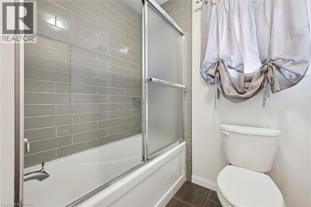Photo 9 of 605 Montpellier Drive Unit B, Waterloo ON