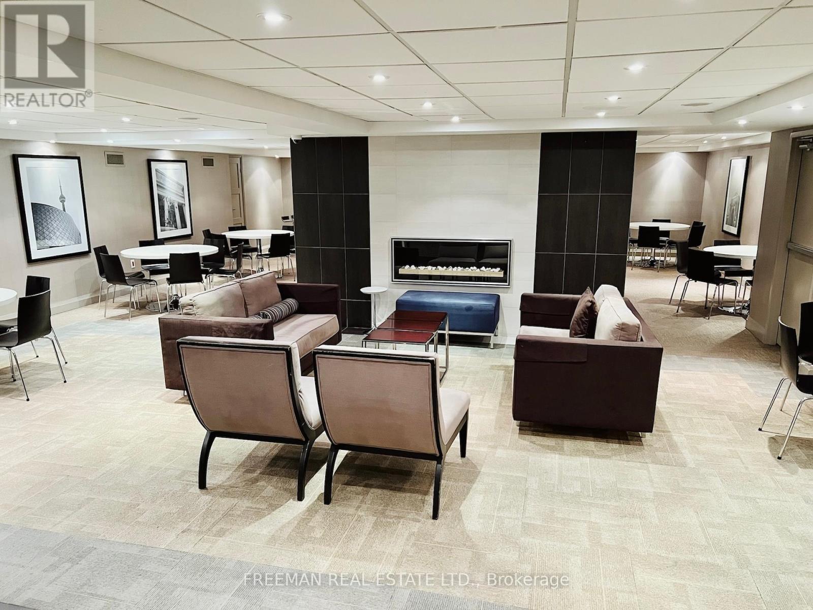 Photo 27 of 204 360 Bloor Street E, Toronto ON