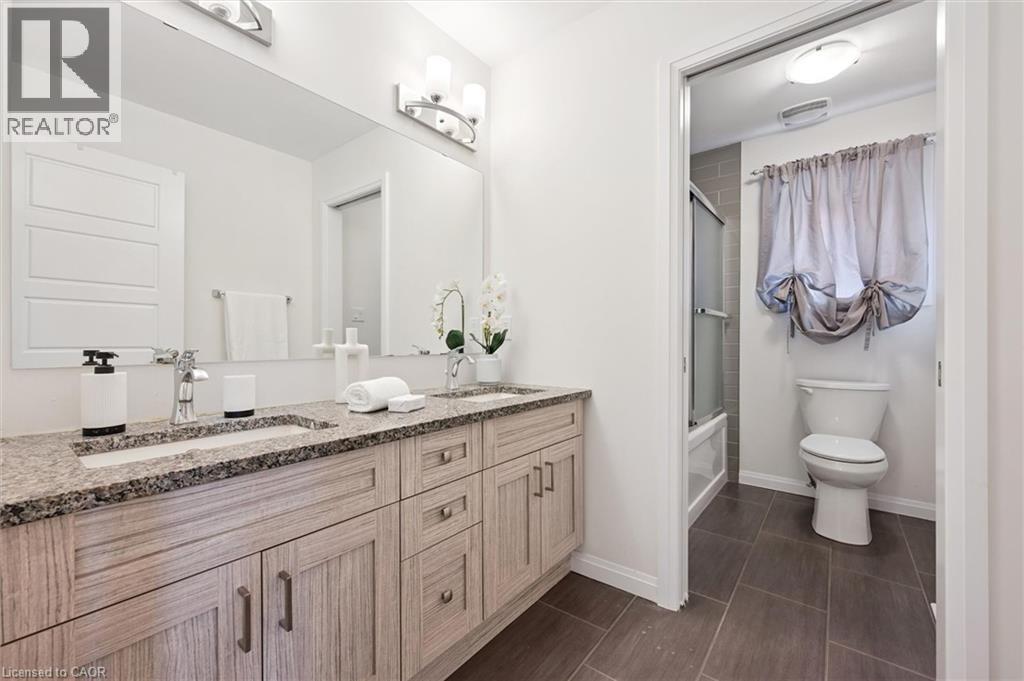 Photo 19 of 605 Montpellier Drive Unit B, Waterloo ON