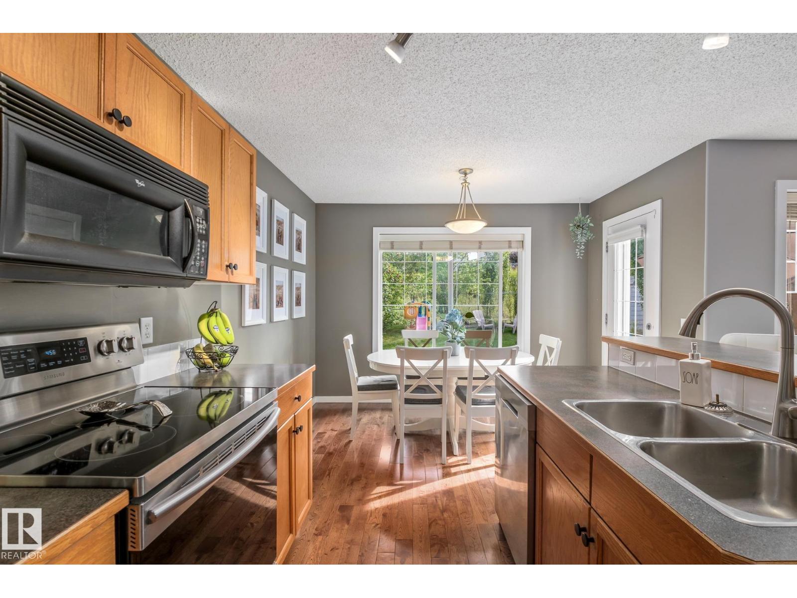 Photo 19 of 201 Cornwall Rd, Sherwood Park AB