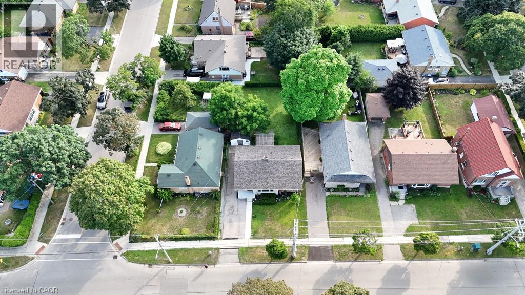 Photo 18 of 196 Patricia Avenue, Kitchener ON