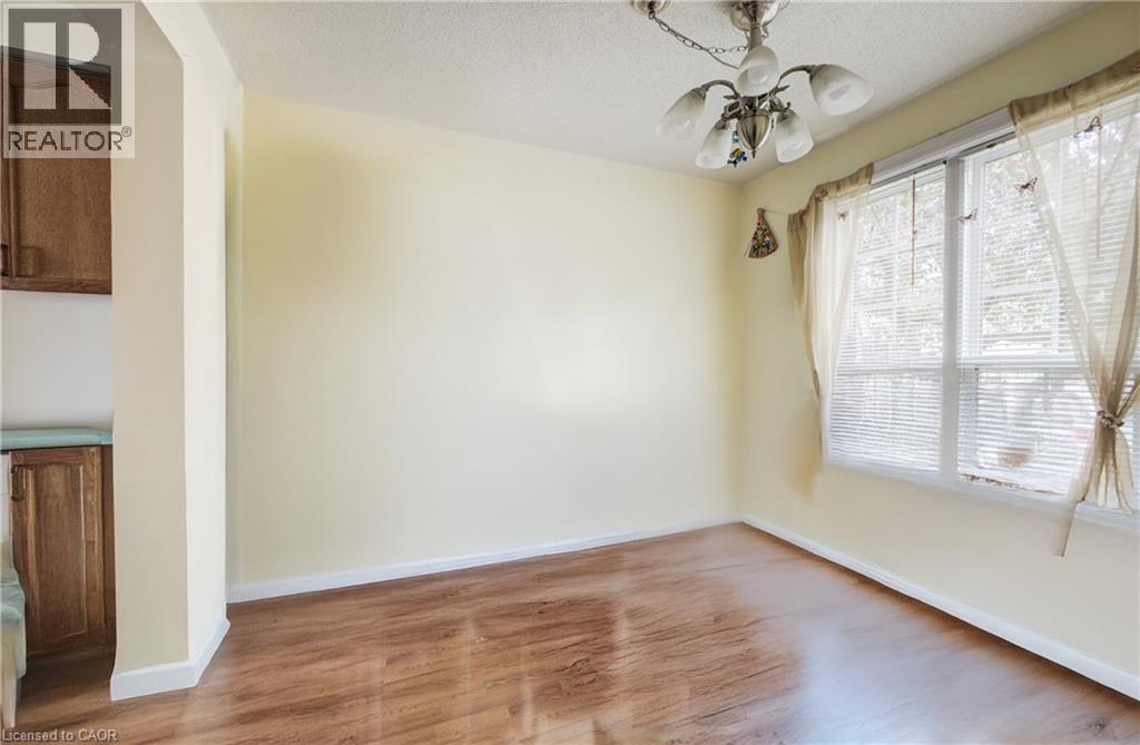Photo 8 of 465 Woolwich Street N Unit 17, Waterloo ON