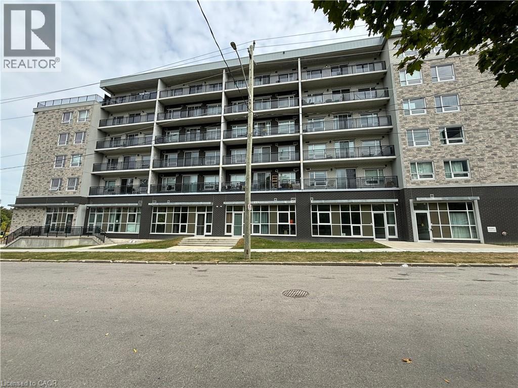 Photo 14 of 275 Larch Street Unit F 614, Waterloo ON