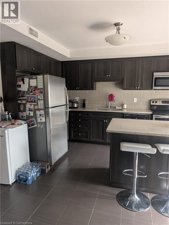 Photo 4 of 240 Rachel Street Unit E, Kitchener ON