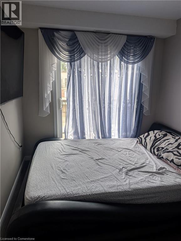 Photo 9 of 240 Rachel Street Unit E, Kitchener ON
