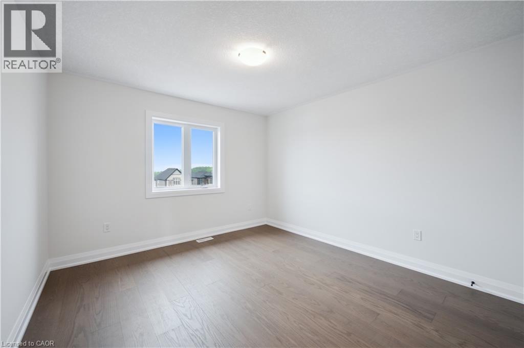 Photo 23 of 714 Autumn Willow Drive, Waterloo ON