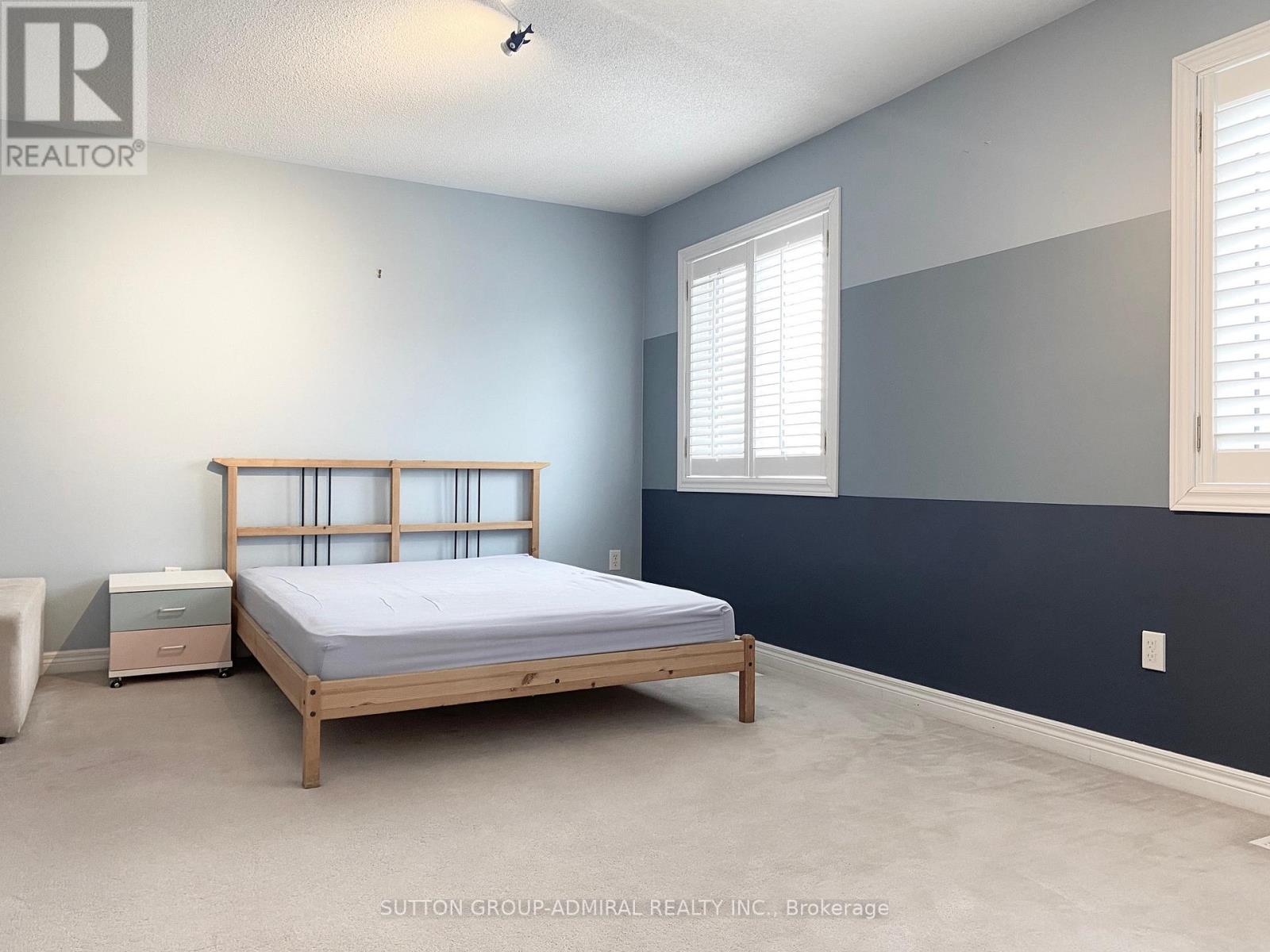 Photo 14 of 46 Oceanview Street, Richmond Hill ON