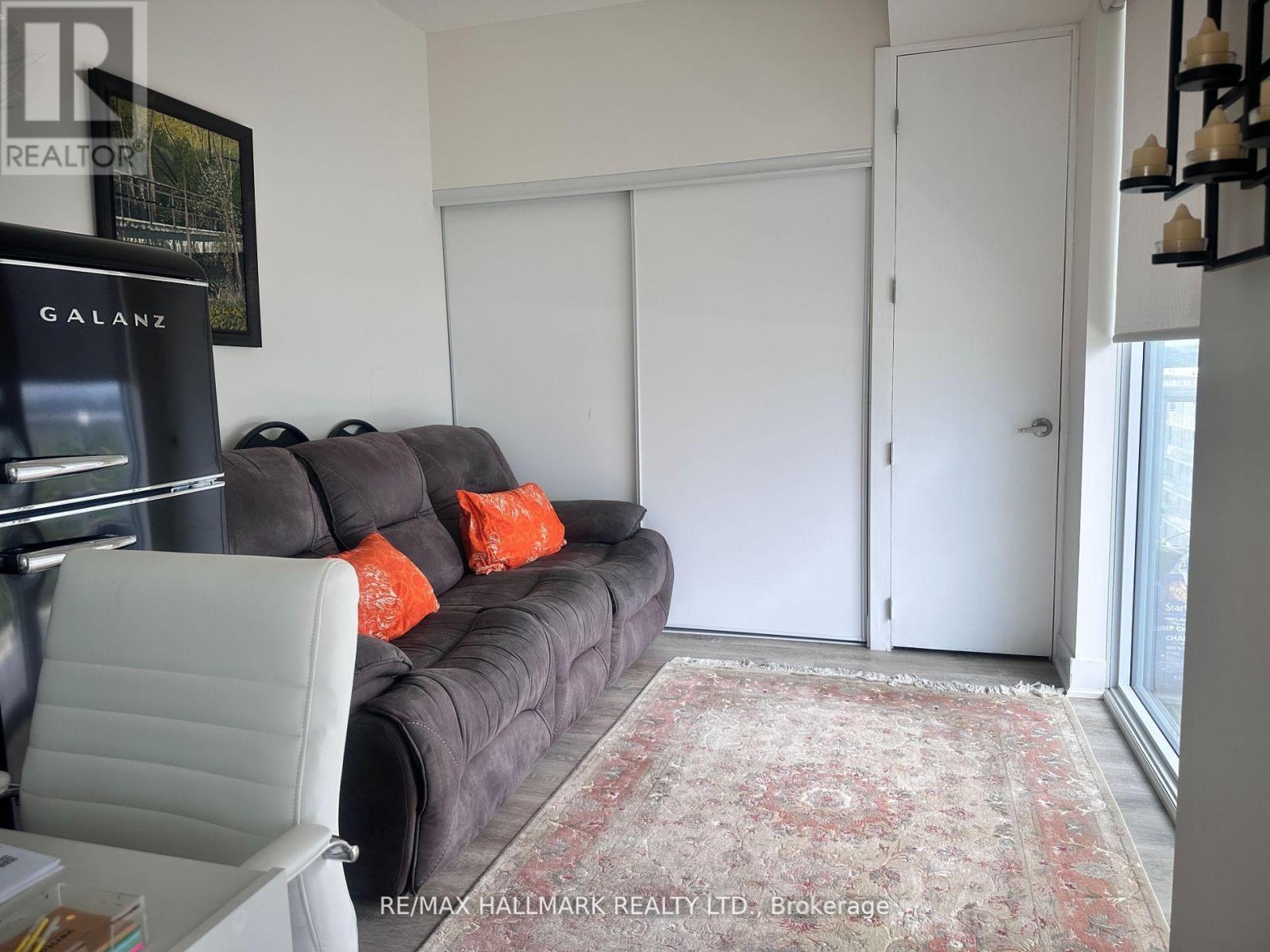 Photo 34 of 1104 185 Deerfield Road, Newmarket ON