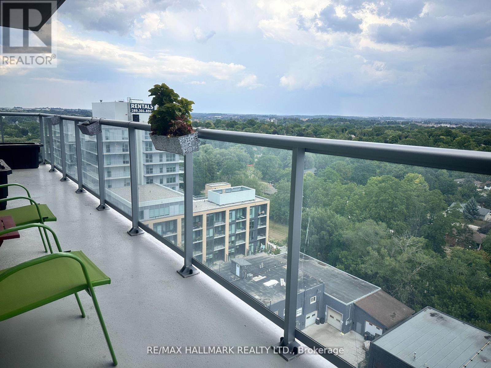 Photo 30 of 1104 185 Deerfield Road, Newmarket ON