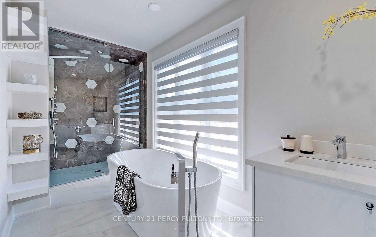 Photo 4 of Main 64 Royal Orchard Boulevard, Markham ON