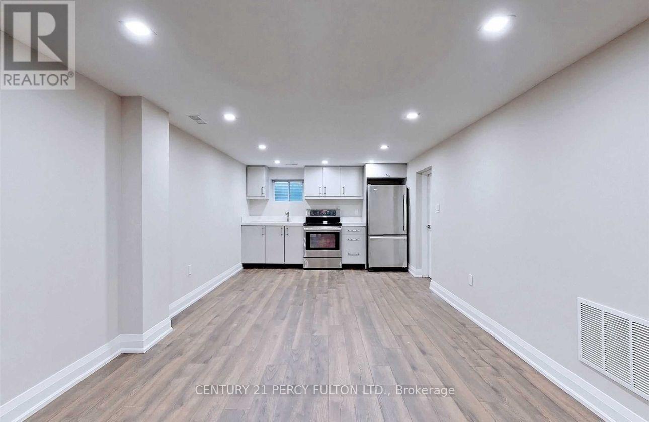 Photo 4 of Bsmt 64 Royal Orchard Boulevard, Markham ON