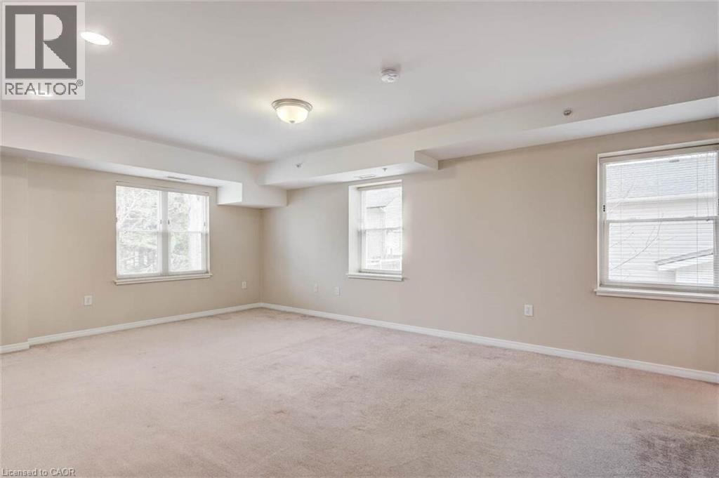 #311 8 HURON Street - 22