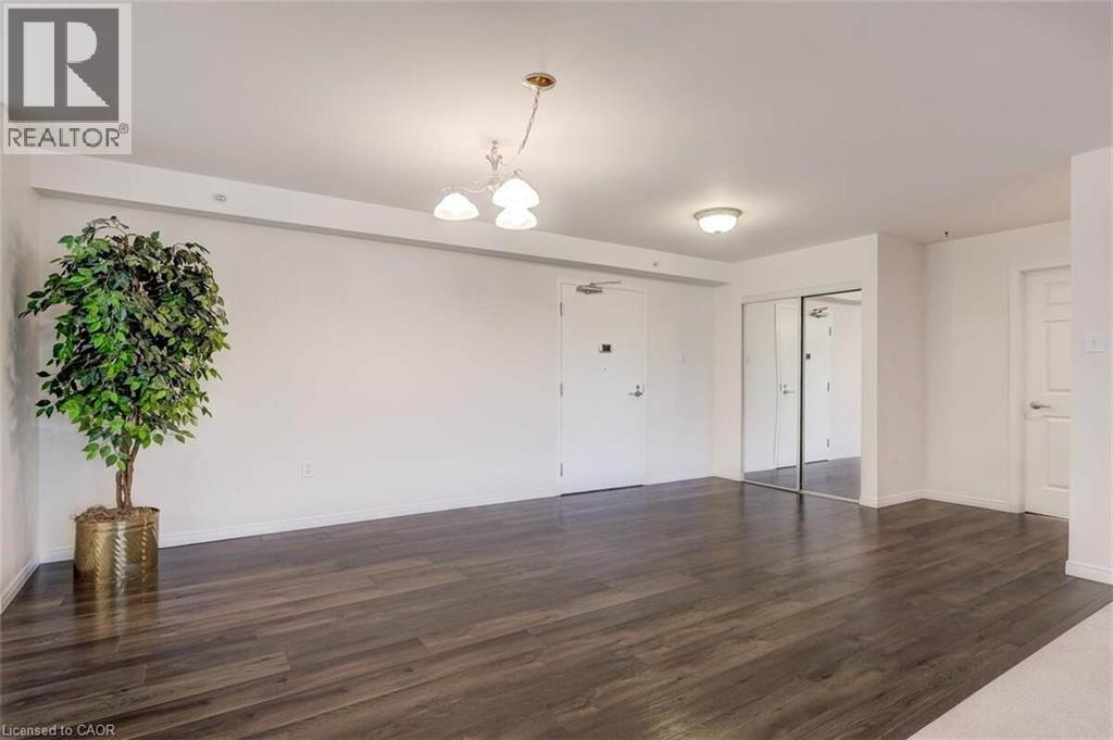 #311 8 HURON Street - 8